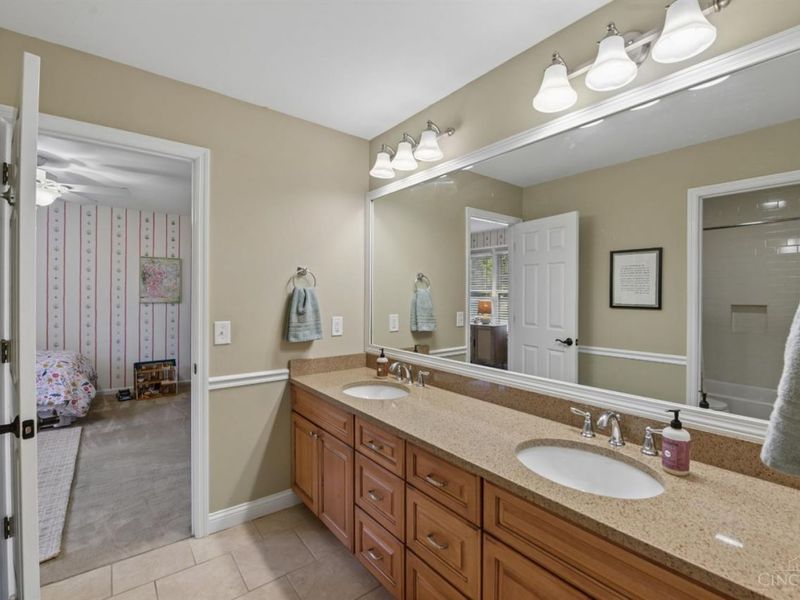 119 Lexington Drive, Loveland, OH 45140 Photo 30