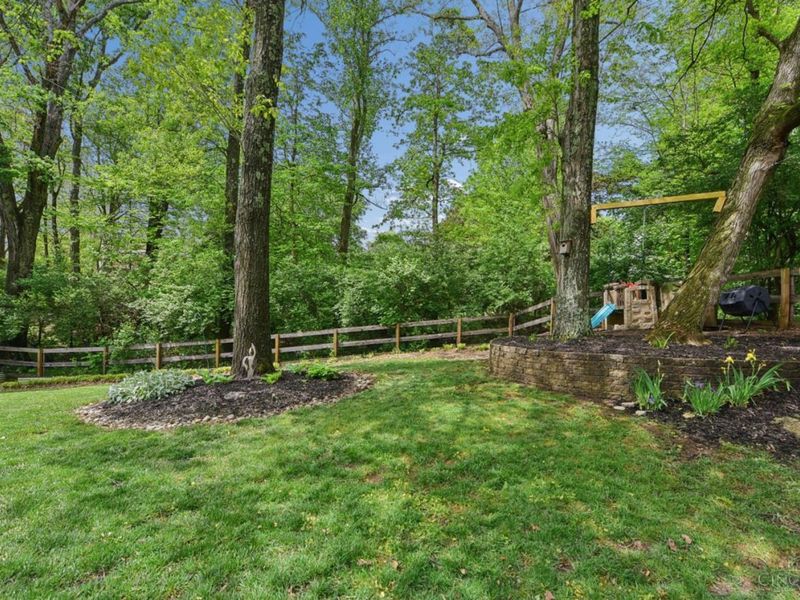 119 Lexington Drive, Loveland, OH 45140 Photo 40