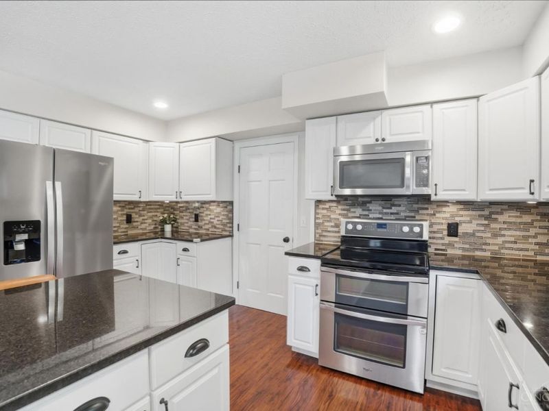 7301 Walnut Creek Drive, West Chester, OH 45069 Photo 13