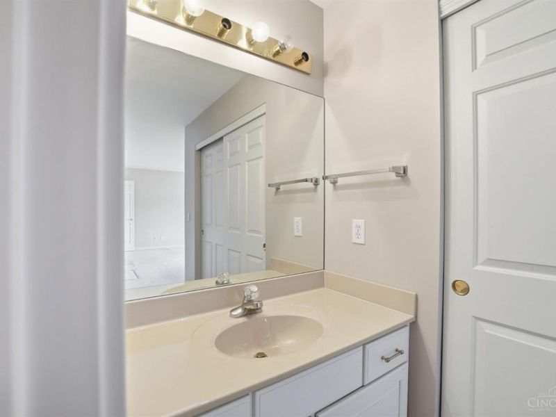 11063 Grandstone Lane, Montgomery, OH 45249 Photo 56