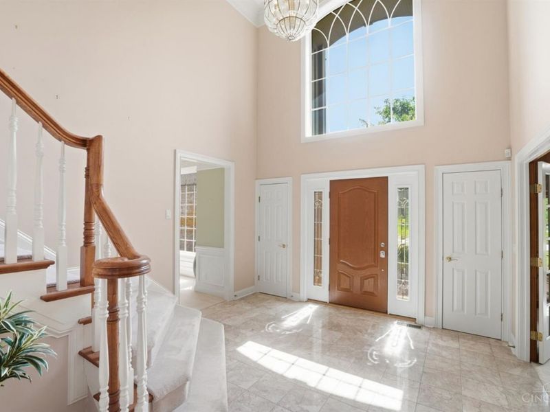 11063 Grandstone Lane, Montgomery, OH 45249 Photo 7