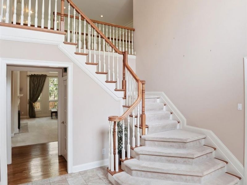 11063 Grandstone Lane, Montgomery, OH 45249 Photo 9