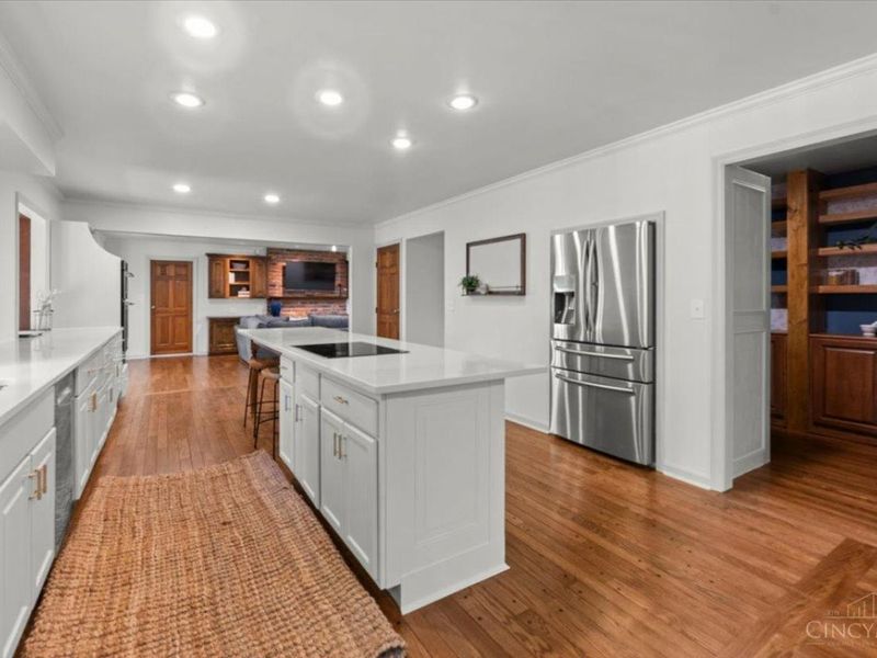 8294 Millview Drive, Sycamore Township, OH 45249 Photo 11