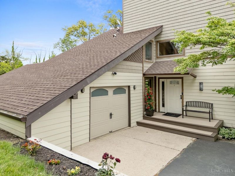 7652 Terraqua Drive, West Chester, OH 45241 Photo 4