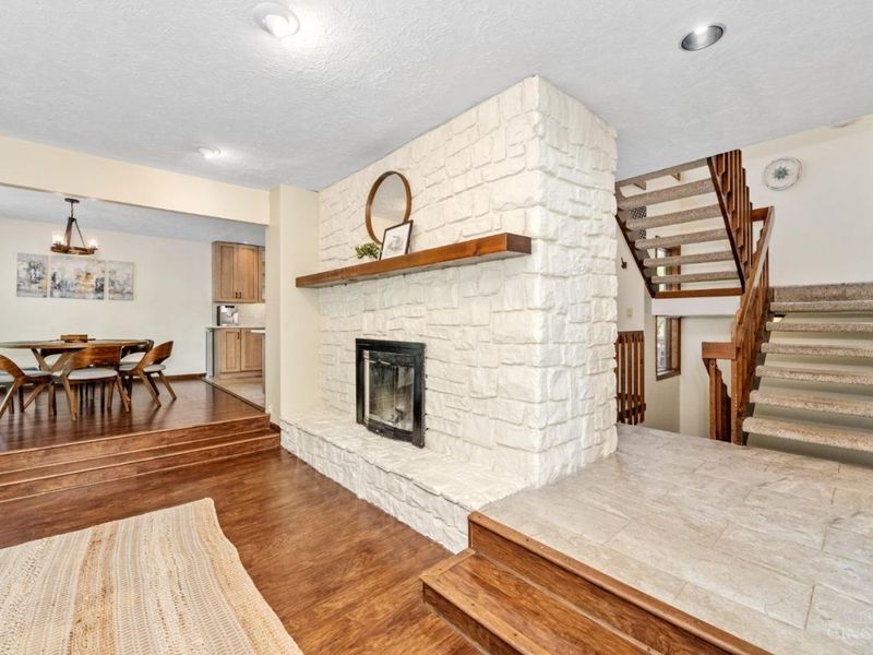 7652 Terraqua Drive, West Chester, OH 45241 Photo 6