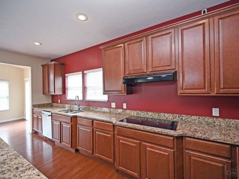 940 Sleepy Hollow Drive, Monroe, OH 45050 Photo 13