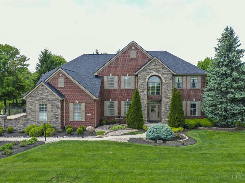 6755 Cherry Laurel Drive, Liberty Township, OH 45044 Photo 2