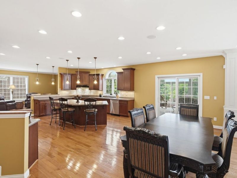 2427 Ashton Court, Cincinnati, OH 45244 Photo 17
