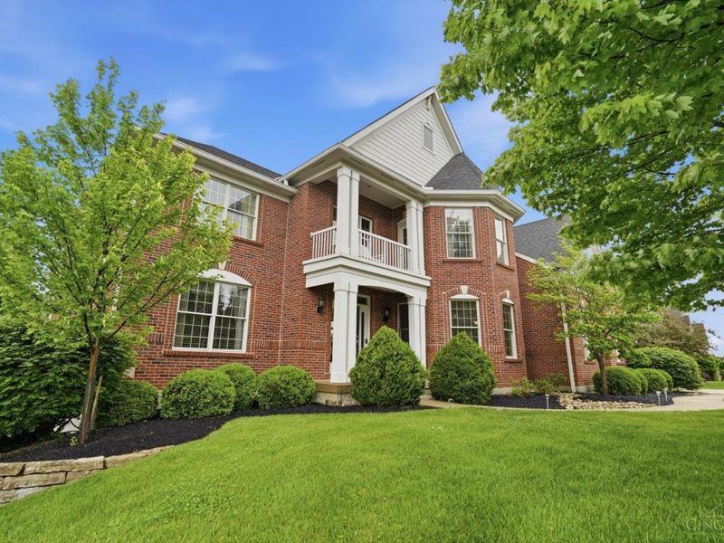 2427 Ashton Court, Cincinnati, OH 45244 Photo 2