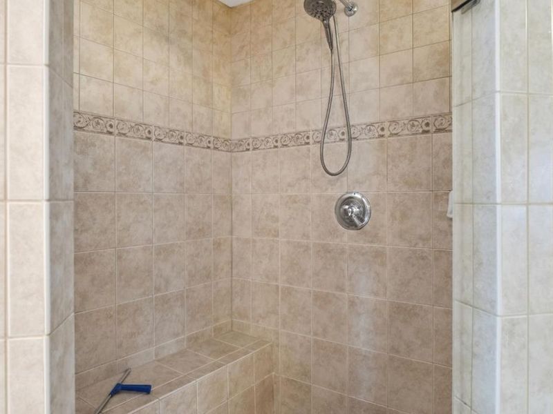 2427 Ashton Court, Cincinnati, OH 45244 Photo 36