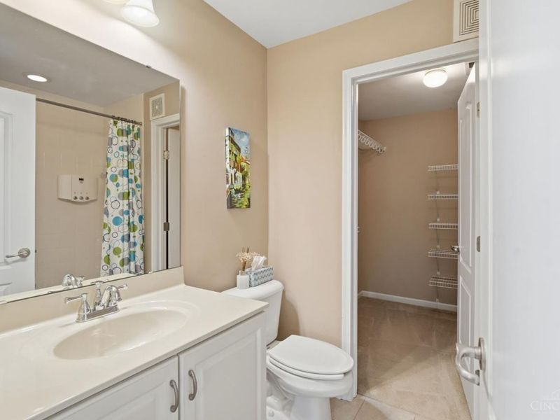2427 Ashton Court, Cincinnati, OH 45244 Photo 46