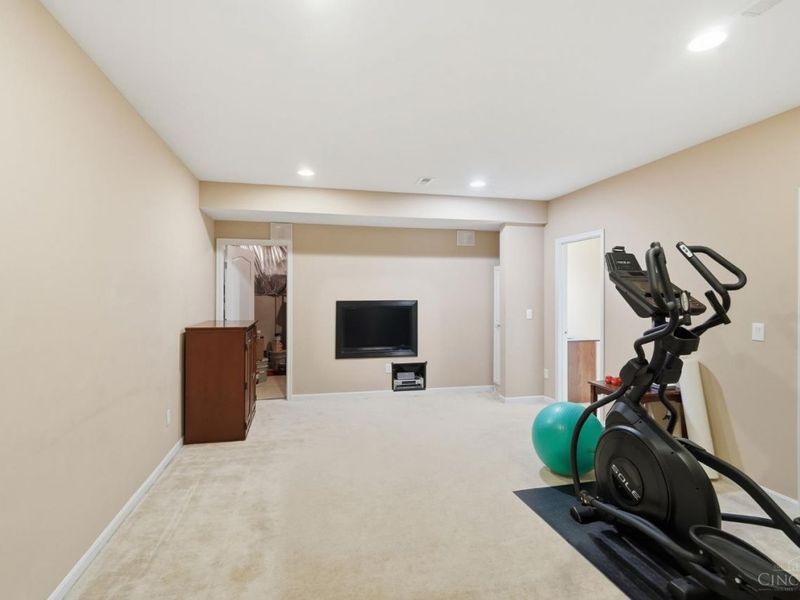 2427 Ashton Court, Cincinnati, OH 45244 Photo 68