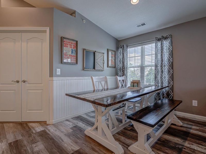 7629 Skyview Circle, Green Township, OH 45248 Photo 7
