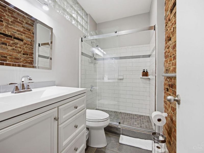 111 E Thirteenth Street, Unit 1, Cincinnati, OH 45202 Photo 22