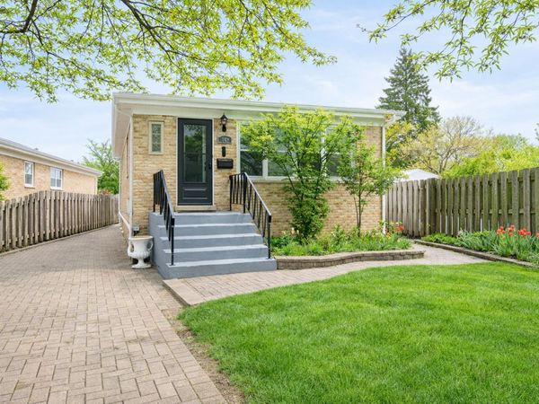 508 Skokie Boulevard , Wilmette, IL 60091