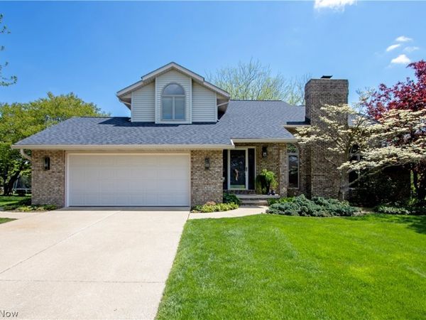 1961 Canterbury Lane , Wooster, OH 44691