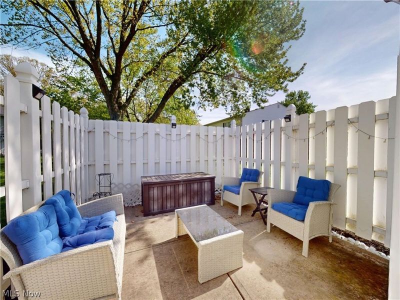 8005 Independence Drive , Unit C, Mentor, OH 44060 Photo 22