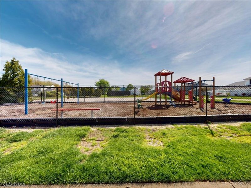 8005 Independence Drive , Unit C, Mentor, OH 44060 Photo 25