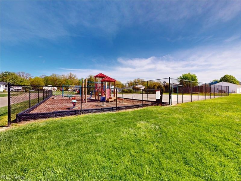 8005 Independence Drive , Unit C, Mentor, OH 44060 Photo 26