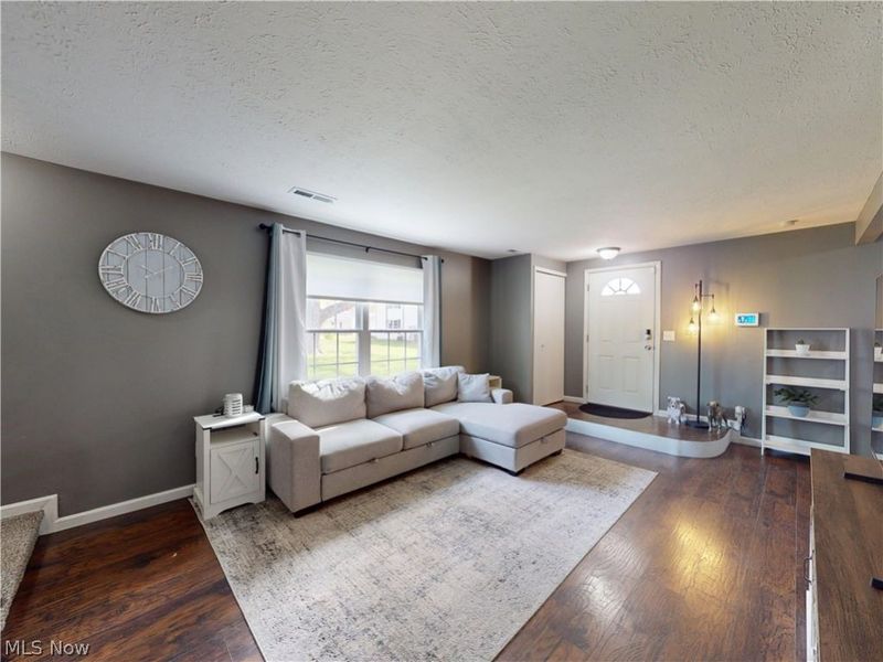 8005 Independence Drive , Unit C, Mentor, OH 44060 Photo 4