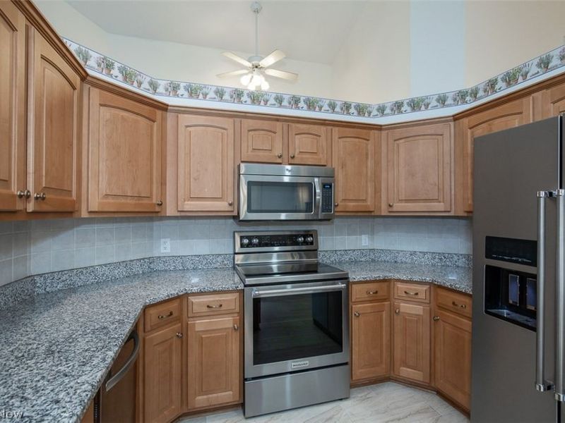 390 Vista Lane , Aurora, OH 44202 Photo 11