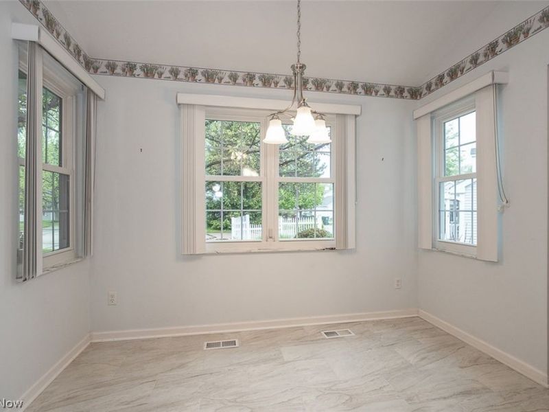 390 Vista Lane , Aurora, OH 44202 Photo 12