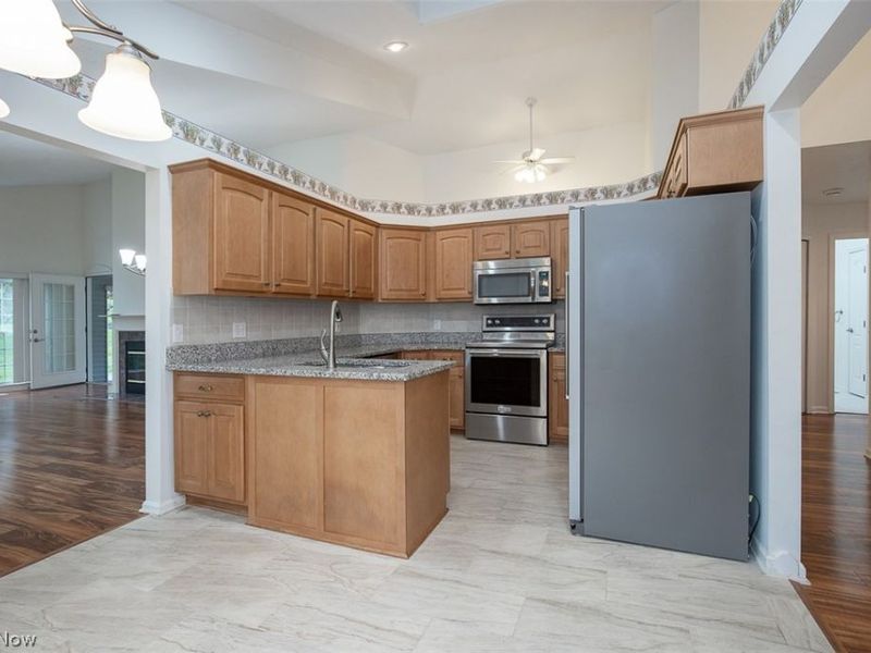390 Vista Lane , Aurora, OH 44202 Photo 7