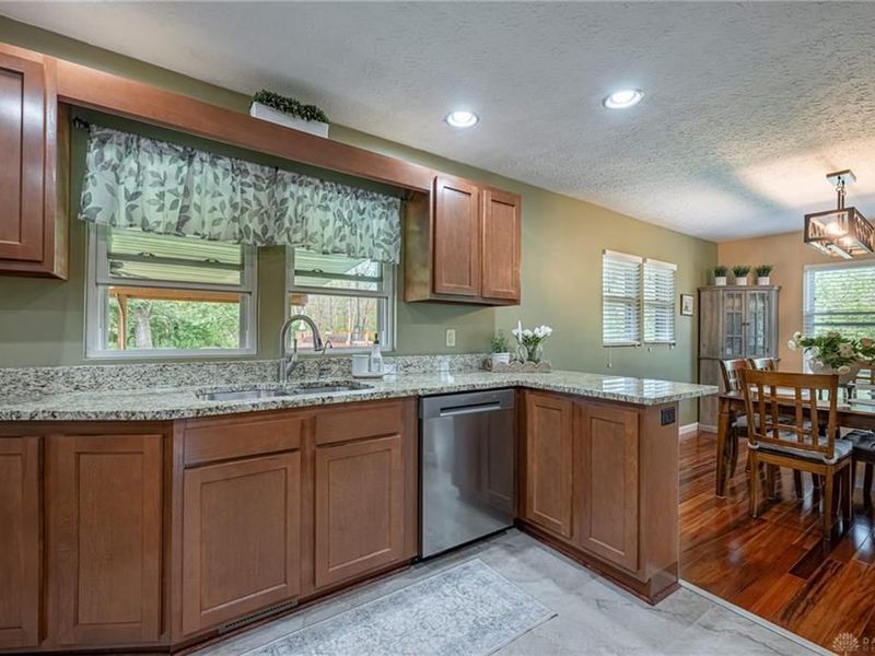 7057 Howard Road, Franklin Township, OH 45005 Photo 13