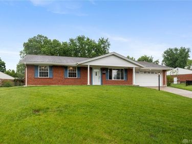 734 N Bayberry Drive, Miamisburg, OH 45342