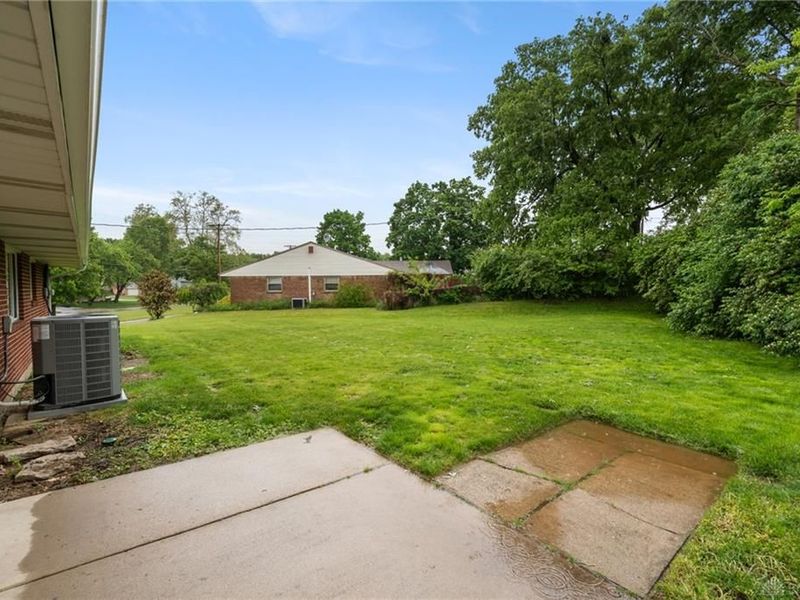 734 N Bayberry Drive, Miamisburg, OH 45342 Photo 27