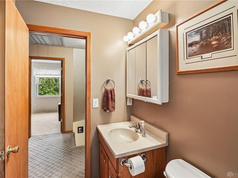 8653 Twincreek Drive, Franklin, OH 45005 Photo 28