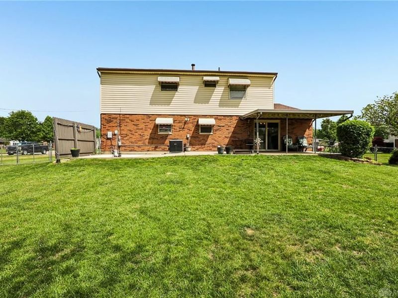 8653 Twincreek Drive, Franklin, OH 45005 Photo 33