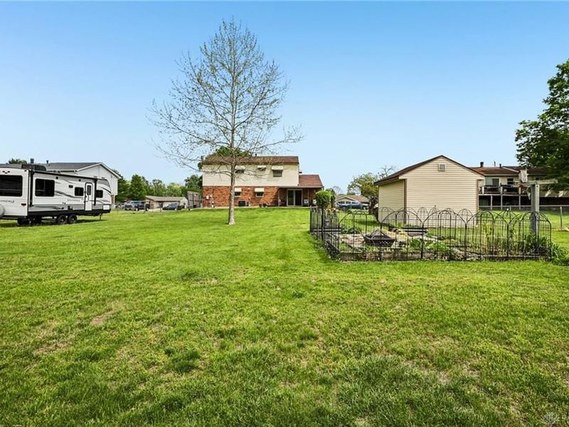 8653 Twincreek Drive, Franklin, OH 45005 Photo 37