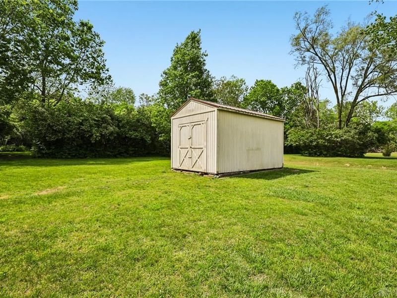 8653 Twincreek Drive, Franklin, OH 45005 Photo 39