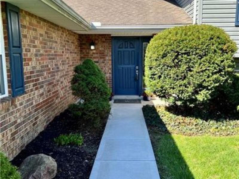 7575 Turtle Creek Drive, Dayton, OH 45414 Photo 3