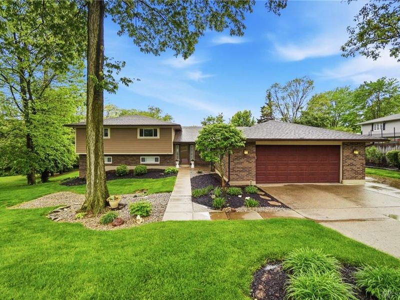 7715 Park Creek Drive, Centerville, OH 45459 Photo 3