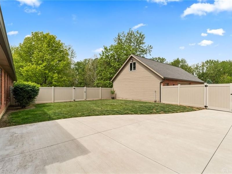 1537 Meadowlands Drive, Fairborn, OH 45324 Photo 81