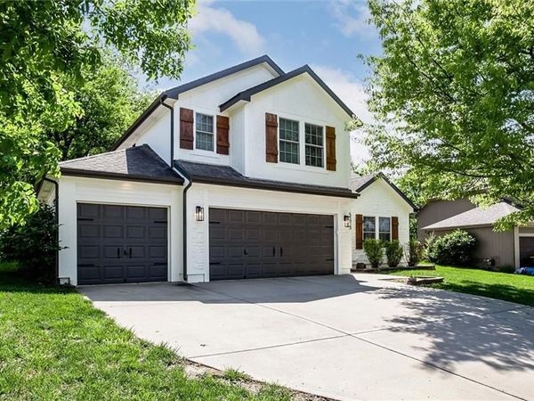 503 S 137th Place, Bonner Springs, KS 66012