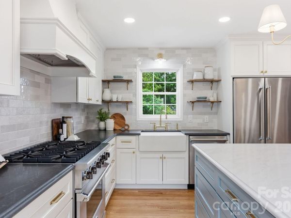 315 S Main Street , Davidson, NC 28036