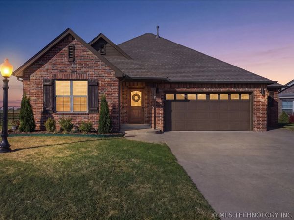 10514 E 141st Court North N, Collinsville, OK 74021