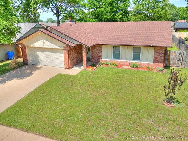 1308 W Birmingham Street , Broken Arrow, OK 74011