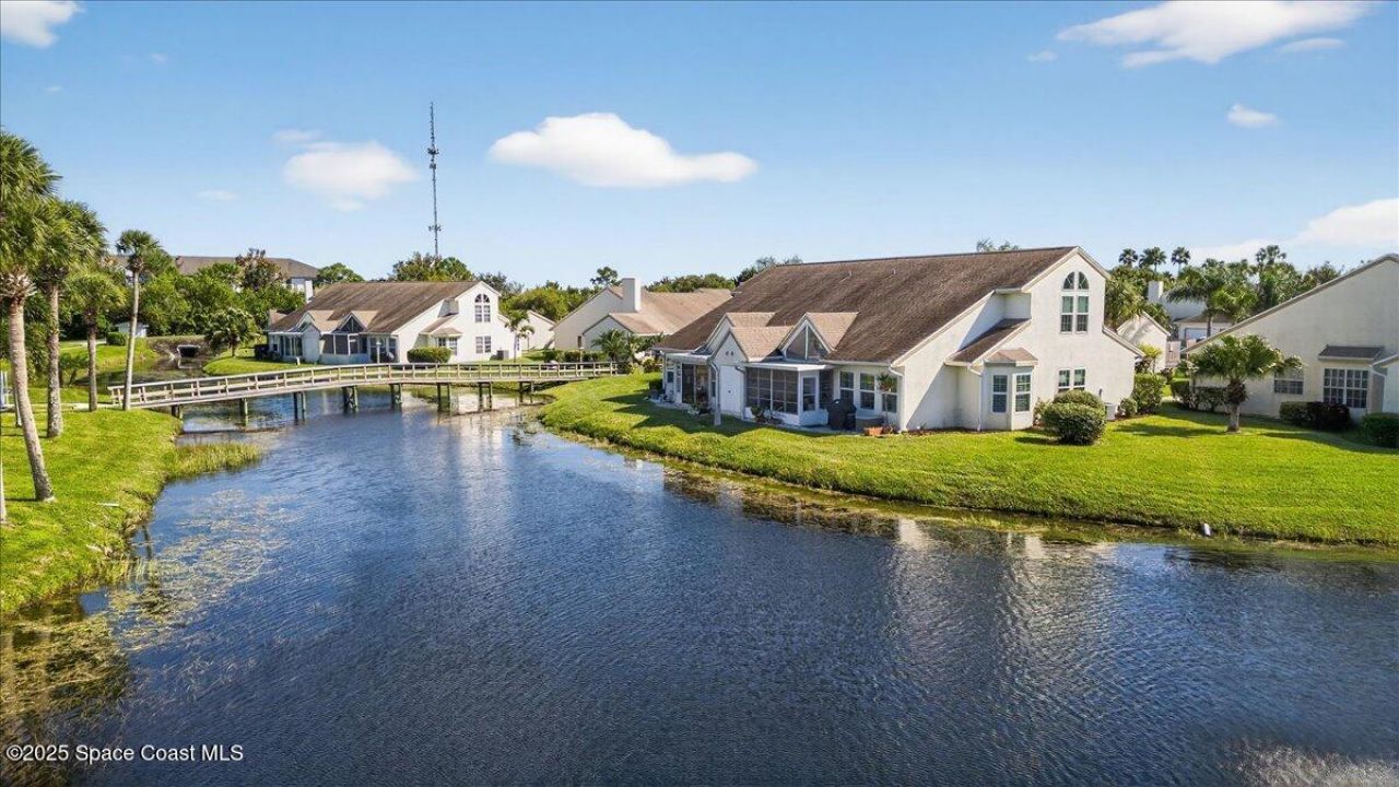 1827 Aynsley Way , Unit 4, Vero Beach, FL 32966 Photo