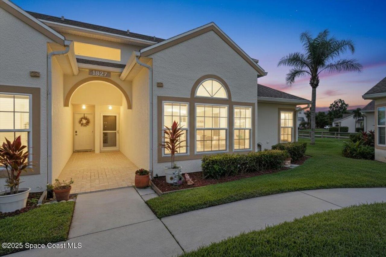 1827 Aynsley Way , Unit 4, Vero Beach, FL 32966 Photo