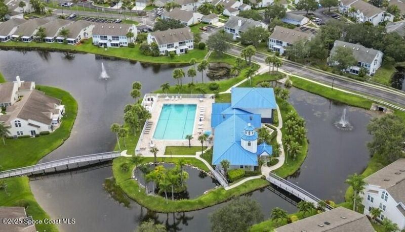 1827 Aynsley Way , Unit 4, Vero Beach, FL 32966 Photo