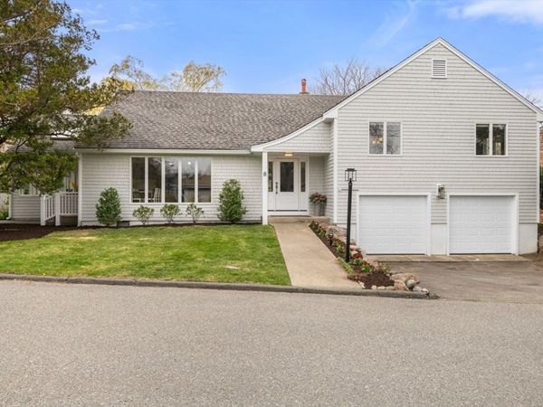 8 Marbee Rd, Rockport, MA 01966