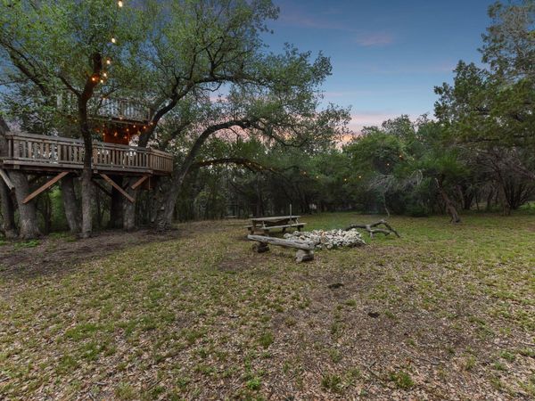 9004 Tara LN, Austin, TX 78737