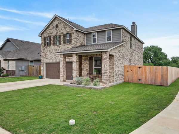 326 Linden ST, Bastrop, TX 78602