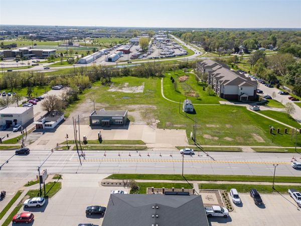 718 S Ankeny Boulevard, Ankeny, IA 50023