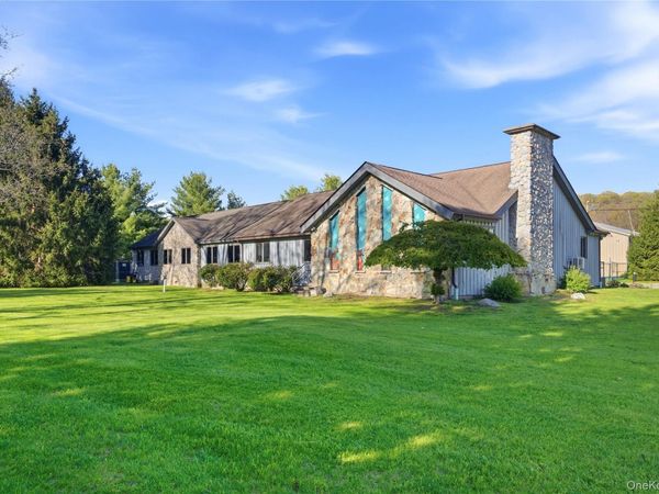 5 Ryan Rd , Hopewell Junction, NY 12533