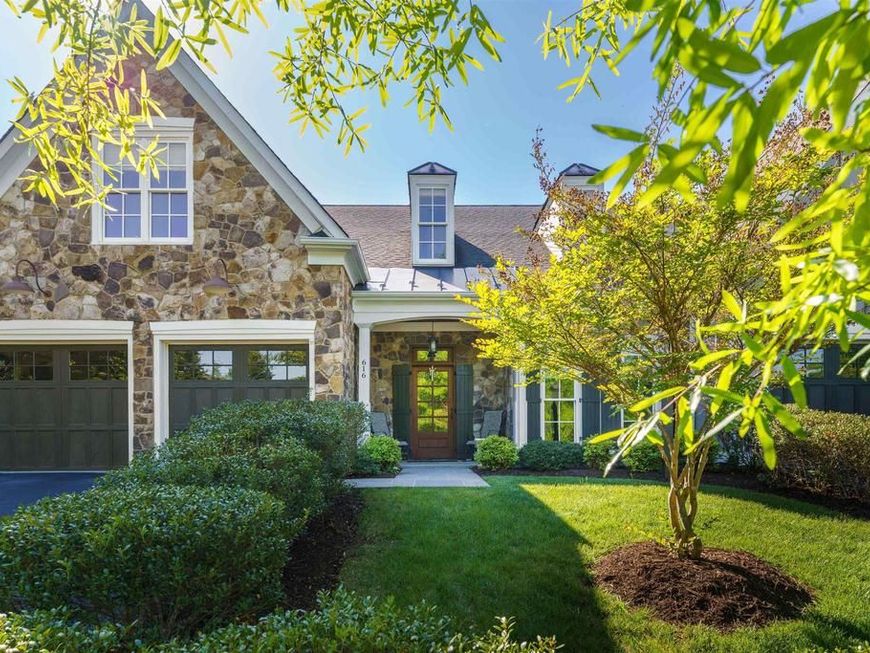 616 Baywick Cir, Crozet, VA 22932 Main Photo
